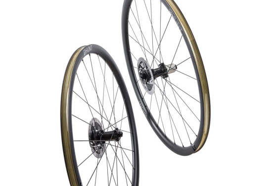 Hunt Wheels 40 Carbon Aero Disc Shimano
