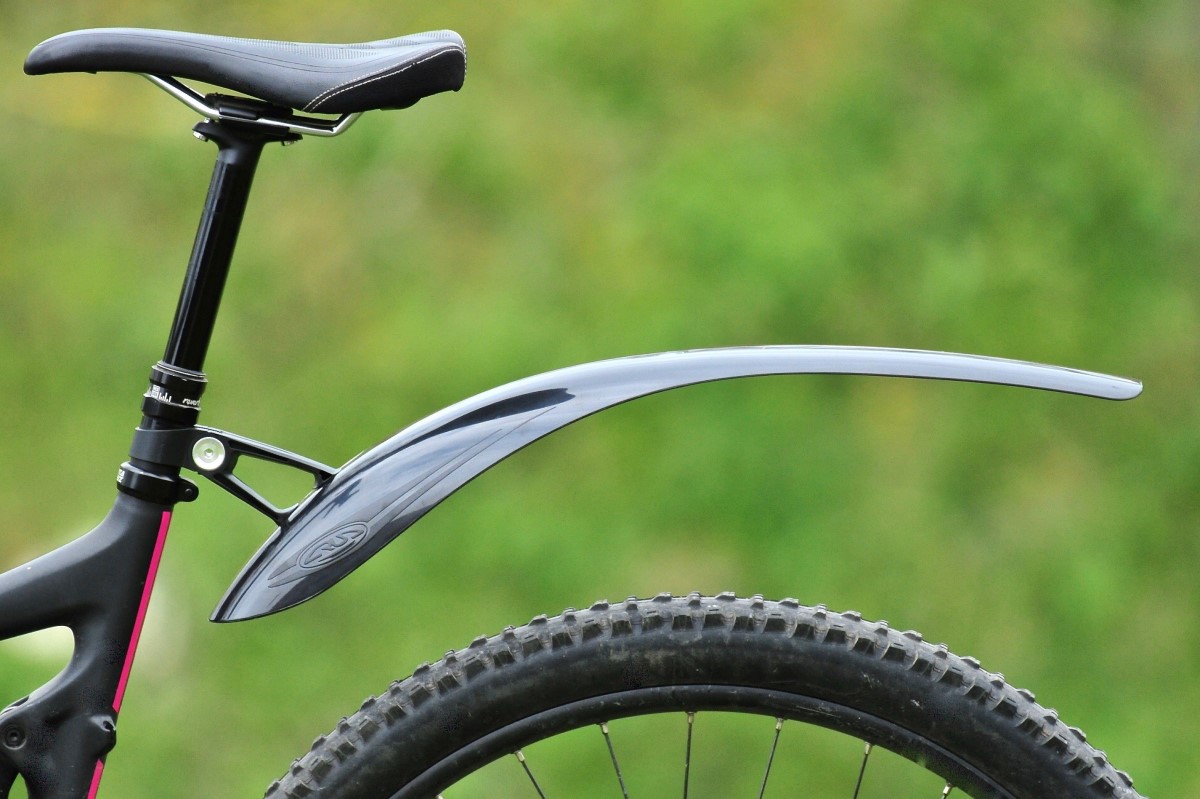 Crud catcher store rear mudguard